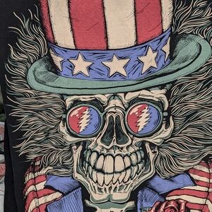 Patriotic Skull Graphic Tee